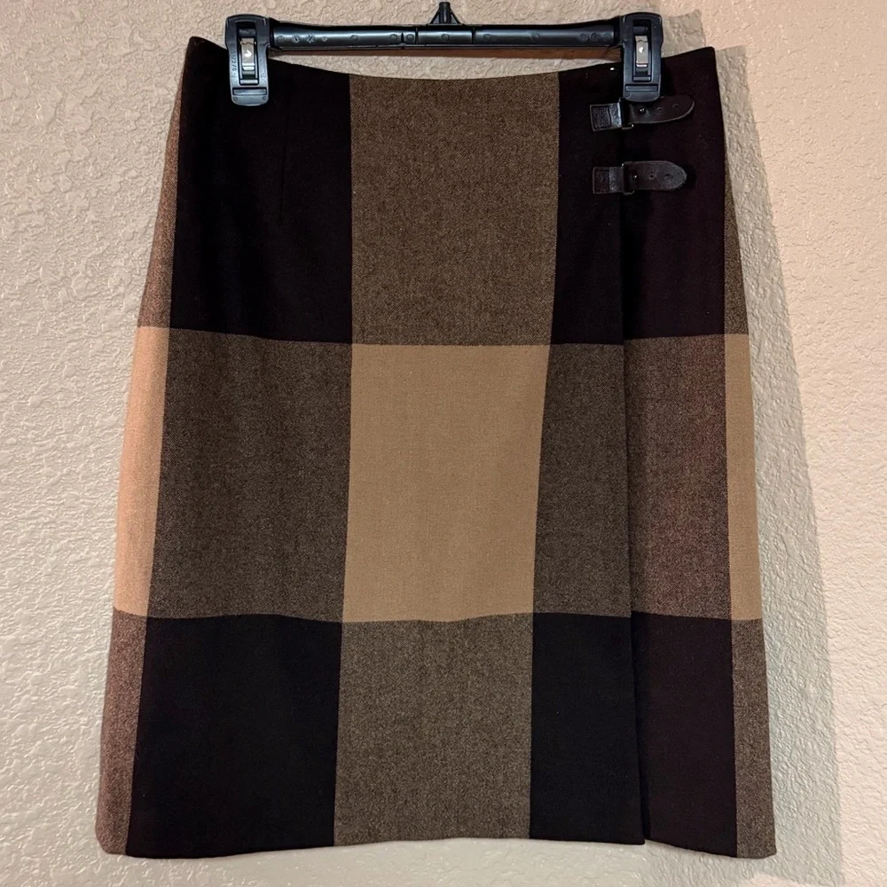 4/$15 Eddie Bauer Checkered Brown and Tan Mini Skirt - Picture 1 of 7